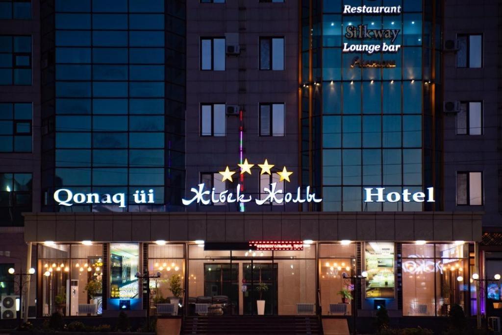 Hotel Zhibek Zholy Shymkent Esterno foto